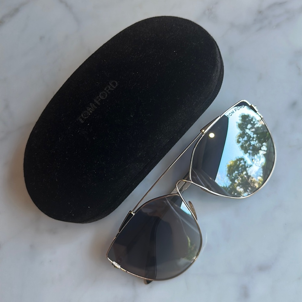 Tom Ford Aviator Style Sunglasses - Authentic, Excellent Condition
